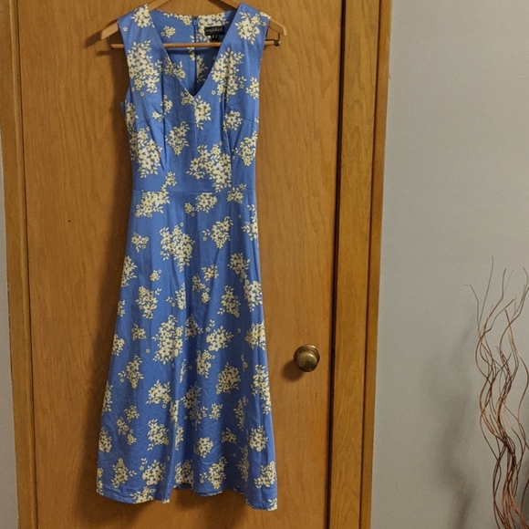 long tall sally Dresses & Skirts - Like New Floral Sundress